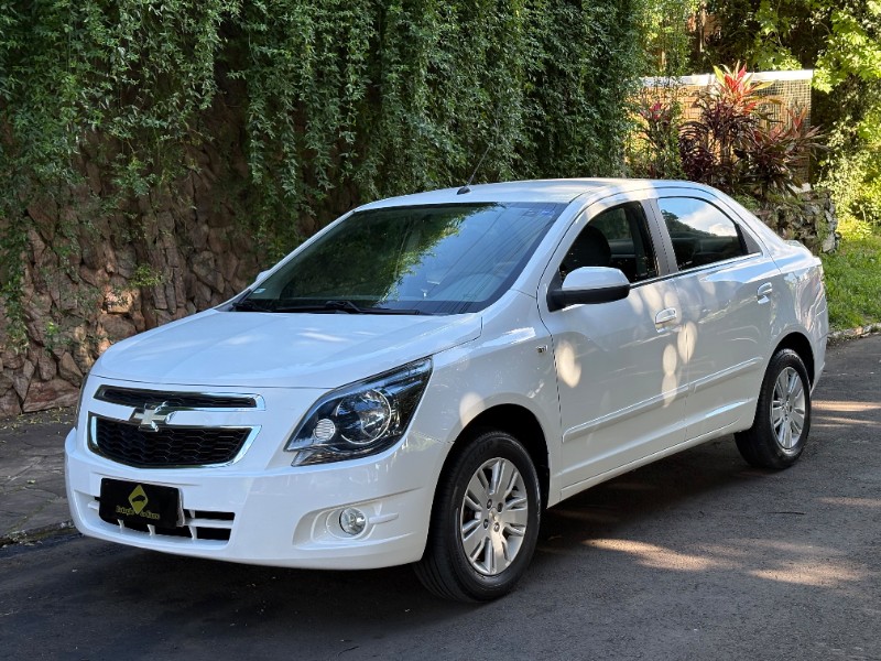 CHEVROLET COBALT LTZ 1.8 8V ECONO.FLEX 4P MEC. 2013/2014 ESTAÇÃO DO CARRO ESTRELA / Carros no Vale
