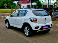 RENAULT SANDERO 1.6 STEPWAY 16V FLEX 4P MANUAL 2015/2015 CRUZEIRO MULTIMARCAS CRUZEIRO DO SUL / Carros no Vale