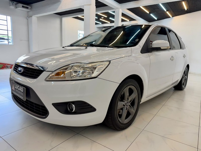 FORD FOCUS 1.6 GLX 2013/2013 LUCAS AUTOMÓVEIS BOM RETIRO DO SUL / Carros no Vale