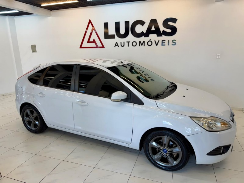 FORD FOCUS 1.6 GLX 2013/2013 LUCAS AUTOMÓVEIS BOM RETIRO DO SUL / Carros no Vale