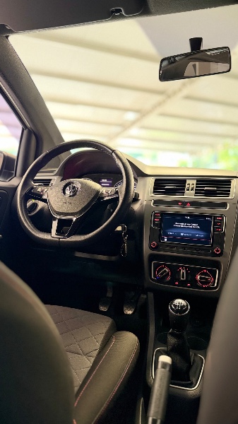 VOLKSWAGEN FOX 1.6 MI EXTREME 8V 2019/2020 MALAGGI VEÍCULOS ENCANTADO / Carros no Vale VOLKSWAGEN FOX 1.6 MI EXTREME 8V 2019/2020 MALAGGI VEÍCULOS ENCANTADO / Carros no Vale