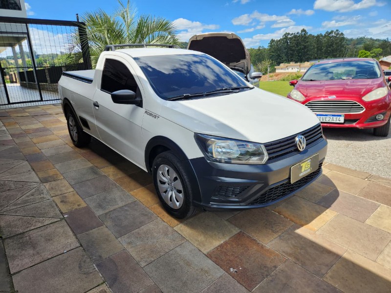 VOLKSWAGEN SAVEIRO ROBUST 1.6 FLEX 2016/2017 TS VEÍCULOS ANTA GORDA / Carros no Vale