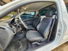 VOLKSWAGEN SAVEIRO ROBUST 1.6 FLEX 2016/2017 TS VEÍCULOS ANTA GORDA / Carros no Vale
