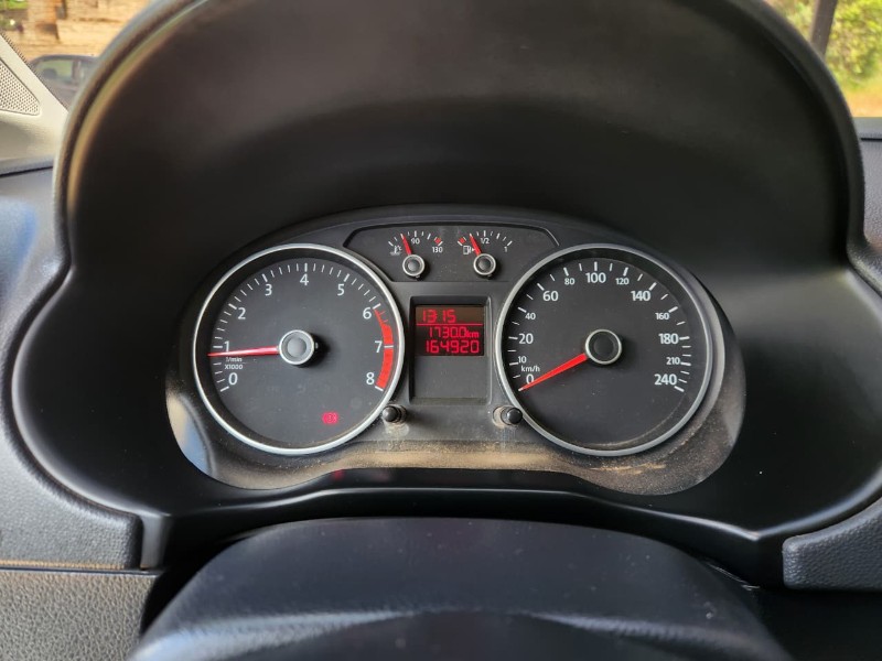 VOLKSWAGEN SAVEIRO ROBUST 1.6 FLEX 2016/2017 TS VEÍCULOS ANTA GORDA / Carros no Vale