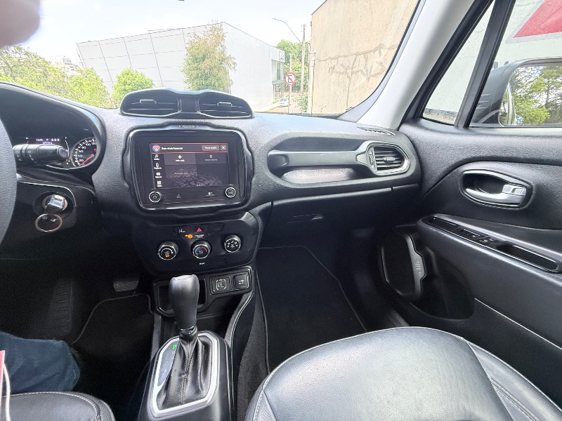 JEEP RENEGADE 1.3 T270 TURBO FLEX SPORT AT6 2023/2023 ELY AUTOMÓVEIS LAJEADO / Carros no Vale JEEP RENEGADE 1.3 T270 TURBO FLEX SPORT AT6 2023/2023 ELY AUTOMÓVEIS LAJEADO / Carros no Vale