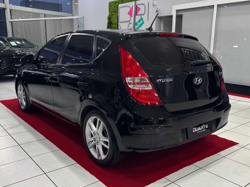 HYUNDAI I30 2.0 2011/2012 DUARTE VEÍCULOS PORTO ALEGRE / Carros no Vale HYUNDAI I30 2.0 2011/2012 DUARTE VEÍCULOS PORTO ALEGRE / Carros no Vale