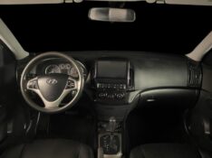 HYUNDAI I30 2.0 2011/2012 DUARTE VEÍCULOS PORTO ALEGRE / Carros no Vale