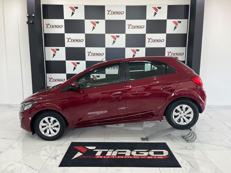 CHEVROLET ONIX 1.0 LT 8V 2019/2019 TIAGO AUTOMÓVEIS VENÂNCIO AIRES / Carros no Vale