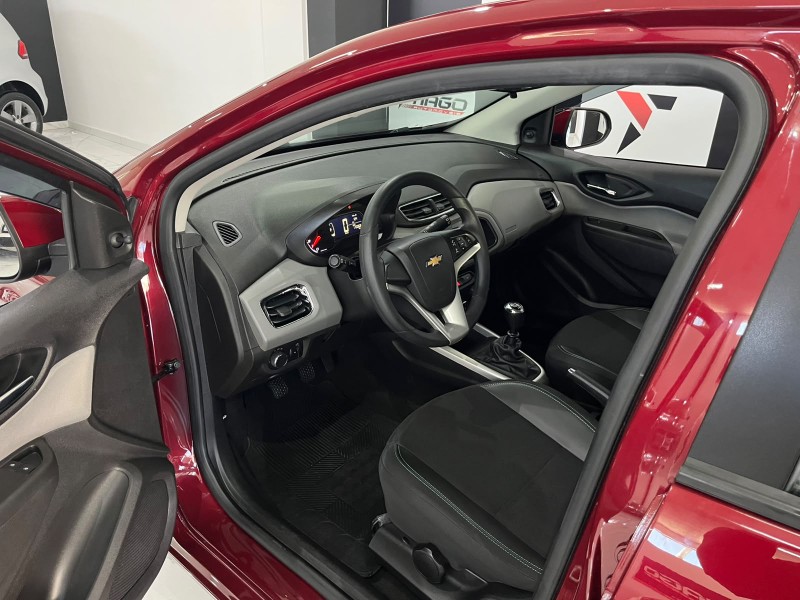CHEVROLET ONIX 1.0 LT 8V 2019/2019 TIAGO AUTOMÓVEIS VENÂNCIO AIRES / Carros no Vale
