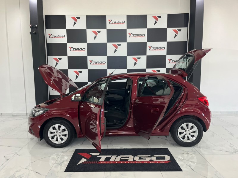 CHEVROLET ONIX 1.0 LT 8V 2019/2019 TIAGO AUTOMÓVEIS VENÂNCIO AIRES / Carros no Vale