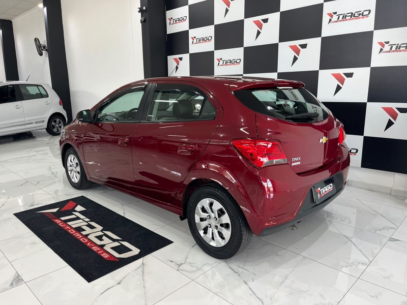 CHEVROLET ONIX 1.0 LT 8V 2019/2019 TIAGO AUTOMÓVEIS VENÂNCIO AIRES / Carros no Vale