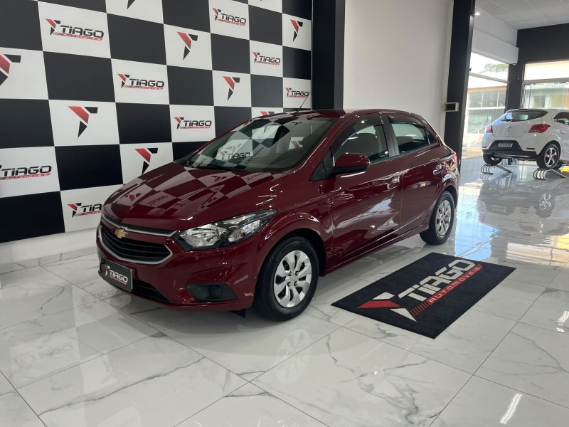 CHEVROLET ONIX 1.0 LT 8V 2019/2019 TIAGO AUTOMÓVEIS VENÂNCIO AIRES / Carros no Vale