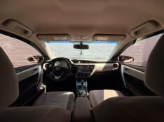 TOYOTA COROLLA /2018 RT 811 VEÍCULOS ARROIO DO MEIO / Carros no Vale