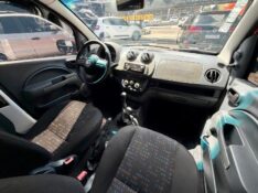 FIAT UNO VIVACE 1.0 /2016 AR MULTIMARCAS VENÂNCIO AIRES / Carros no Vale