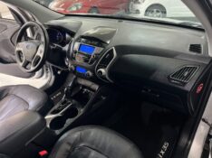 HYUNDAI IX35 2.0 GLS 2011/2011 TIAGO AUTOMÓVEIS VENÂNCIO AIRES / Carros no Vale