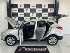 HYUNDAI IX35 2.0 GLS 2011/2011 TIAGO AUTOMÓVEIS VENÂNCIO AIRES / Carros no Vale