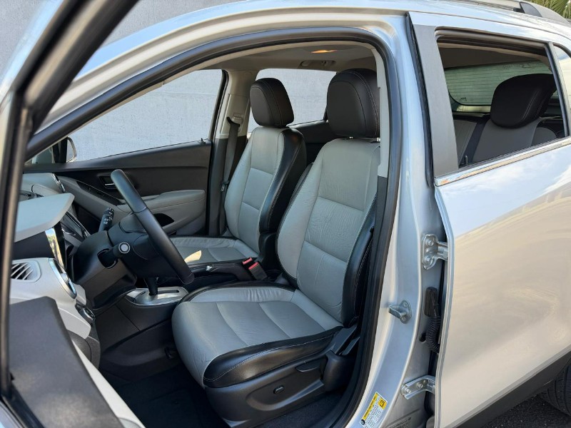 CHEVROLET TRACKER 1.8 MPFI LTZ 4X2 16V FLEX 4P AUT 2015/2015 LS MULTIMARCAS VENÂNCIO AIRES / Carros no Vale