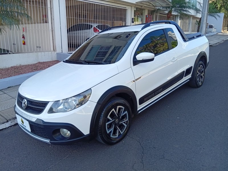 VOLKSWAGEN SAVEIRO 1.6 CE CROSS 2012/2013 ALTERNATIVA VEÍCULOS LAJEADO / Carros no Vale