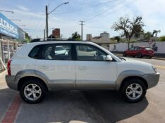 HYUNDAI TUCSON 2.0 16V FLEX AUT. 2014/2014 LS MULTIMARCAS VENÂNCIO AIRES / Carros no Vale