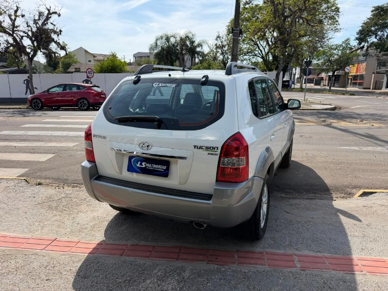 HYUNDAI TUCSON 2.0 16V FLEX AUT. 2014/2014 LS MULTIMARCAS VENÂNCIO AIRES / Carros no Vale HYUNDAI TUCSON 2.0 16V FLEX AUT. 2014/2014 LS MULTIMARCAS VENÂNCIO AIRES / Carros no Vale