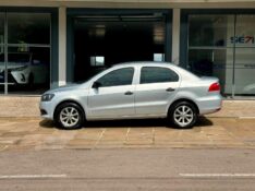 VOLKSWAGEN VOYAGE 1.6 MSI 8V 2014/2015 SÉTIMA VEÍCULOS GUAPORÉ / Carros no Vale