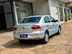 VOLKSWAGEN VOYAGE 1.6 MSI 8V 2014/2015 SÉTIMA VEÍCULOS GUAPORÉ / Carros no Vale