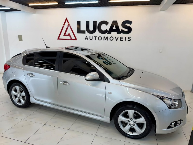 CHEVROLET CRUZE HATCH SPORT LTZ 1.8 2014/2014 LUCAS AUTOMÓVEIS BOM RETIRO DO SUL / Carros no Vale