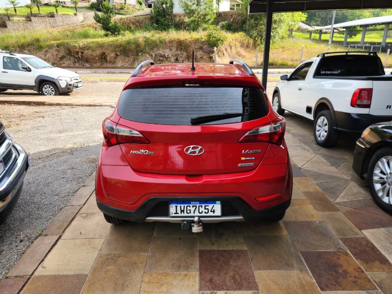 HYUNDAI HB20X STYLE 1.6 AT 2014/2015 TS VEÍCULOS ANTA GORDA / Carros no Vale HYUNDAI HB20X STYLE 1.6 AT 2014/2015 TS VEÍCULOS ANTA GORDA / Carros no Vale