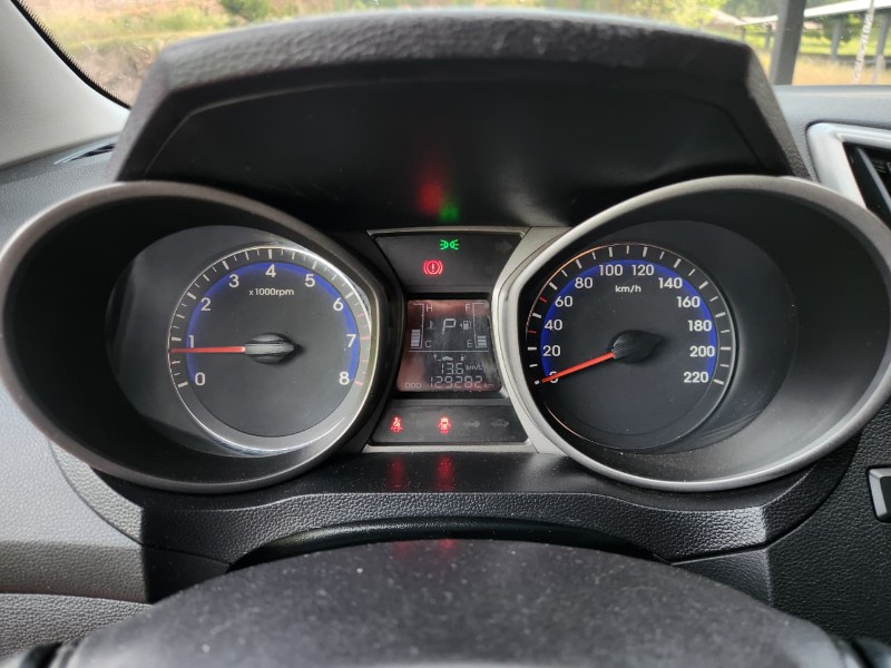 HYUNDAI HB20X STYLE 1.6 AT 2014/2015 TS VEÍCULOS ANTA GORDA / Carros no Vale HYUNDAI HB20X STYLE 1.6 AT 2014/2015 TS VEÍCULOS ANTA GORDA / Carros no Vale